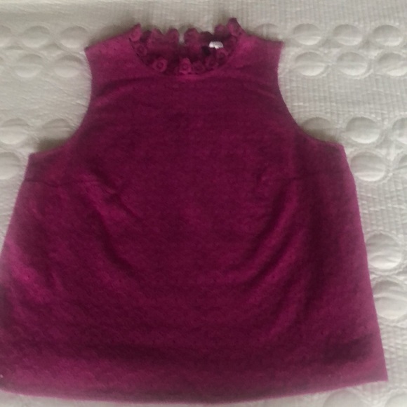 New sleeveless top! - Picture 2 of 8